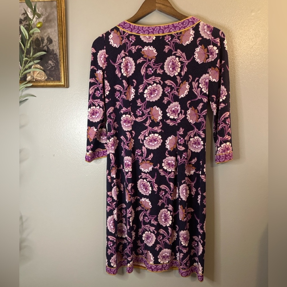 Wisp Floral Border Print Keyhole Shift Dress Purple Gold Size 2 Boho - Picture 7 of 8